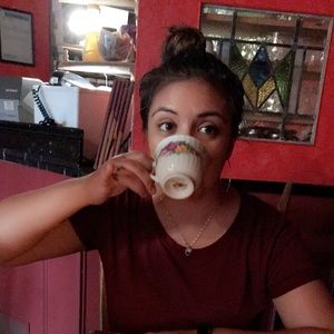 Meet your Posher, Sonia